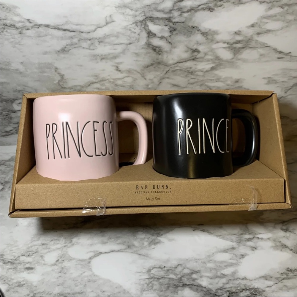 Rae Dunn mug set